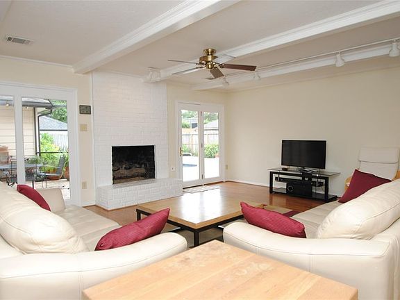 4th image of 1874 Eagle Falls Dr