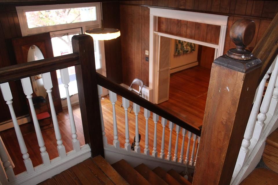 1st image of 2715 Barton Ave