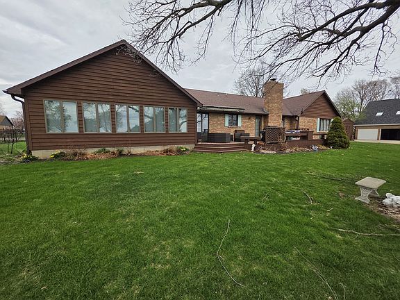 2nd image of 47 Carriage Hill Ct