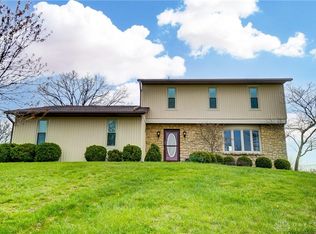 130 Farmington Dr, Hamilton, OH 45013