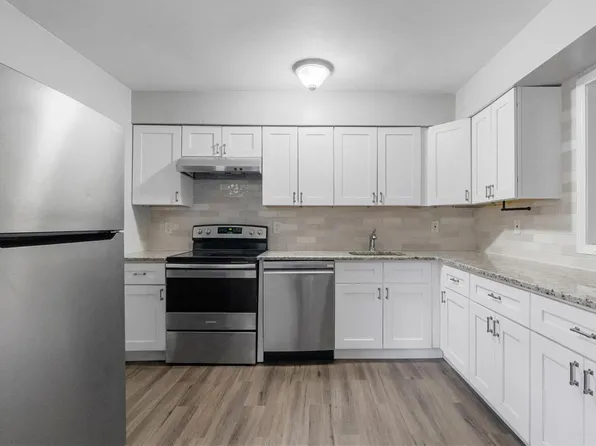 607 Bromley Est, Clementon, NJ 08021