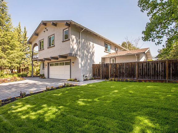3rd image of 1486 Montego Dr