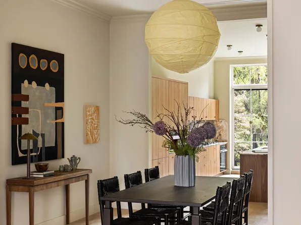 323 Clinton Street image 11 of 30