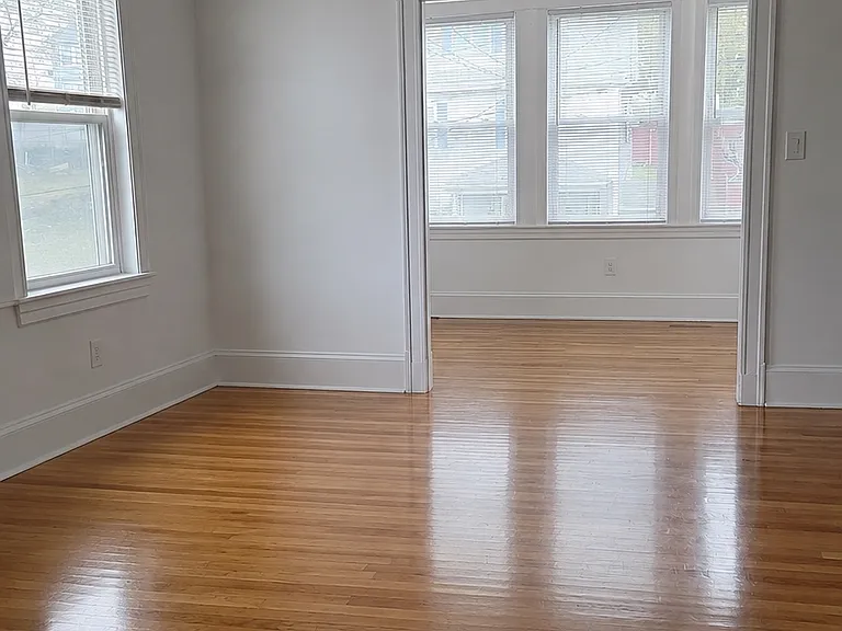 127 Henry Ave #1 — Photo 5