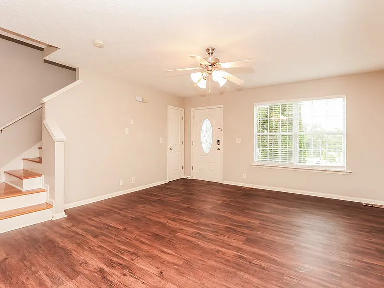412 Elegance Way — Photo 5