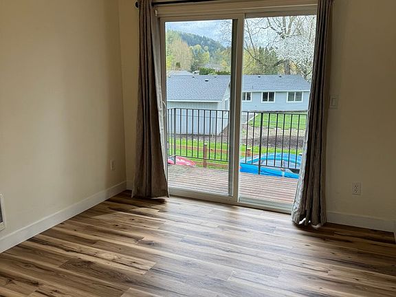 4th image of 217 Ellingson Dr Unit A-d