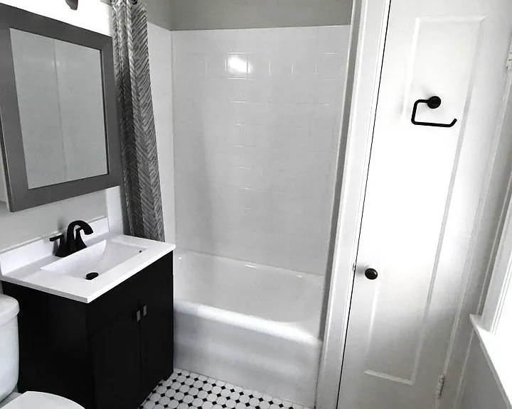 6138 N Kenmore Ave #2 — Photo 17