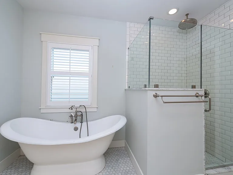 734B Allston St — Photo 15