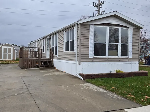 5232 E Broadway Rd Lot 395, Mount Pleasant, MI 48858