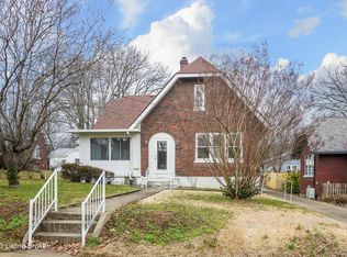 1889 Richmond Dr, Louisville, KY 40205