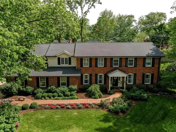 9878 Wild Deer Rd, Saint Louis, MO 63124