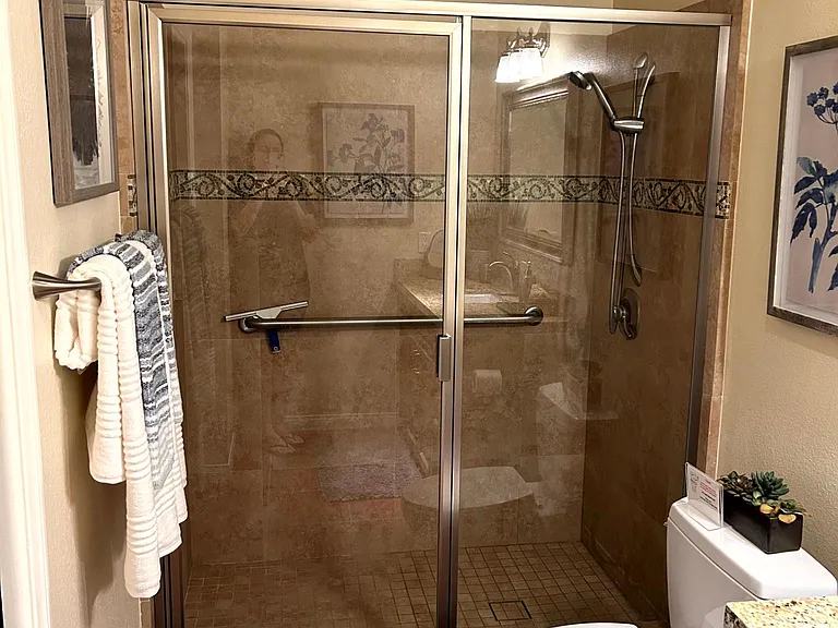 206 Lakecrest Ln — Photo 11