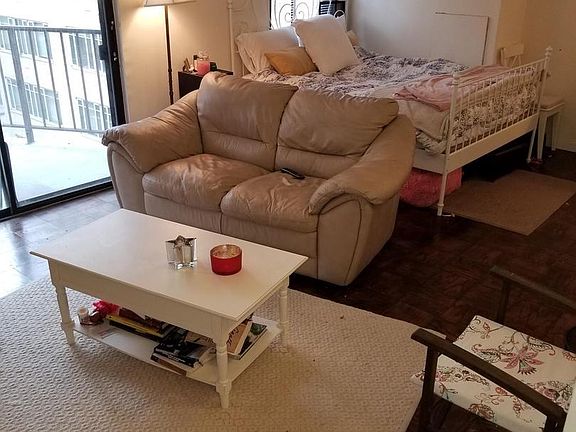 3rd image of 1718 P St NW APT 519