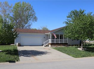 7816 NW 122nd St, Kansas City, MO 64163