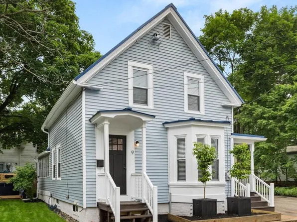 9 Moores Court, Rochester, NH 03867