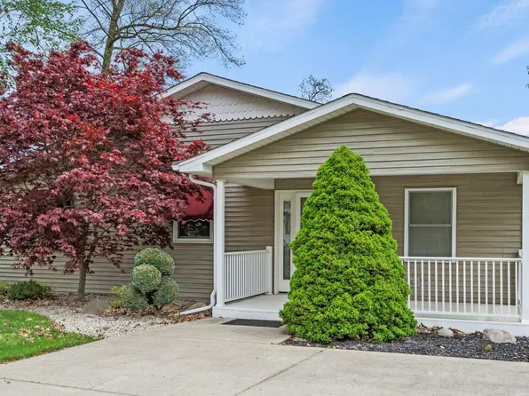 7215 S 20 E, Wolcottville, IN 46795