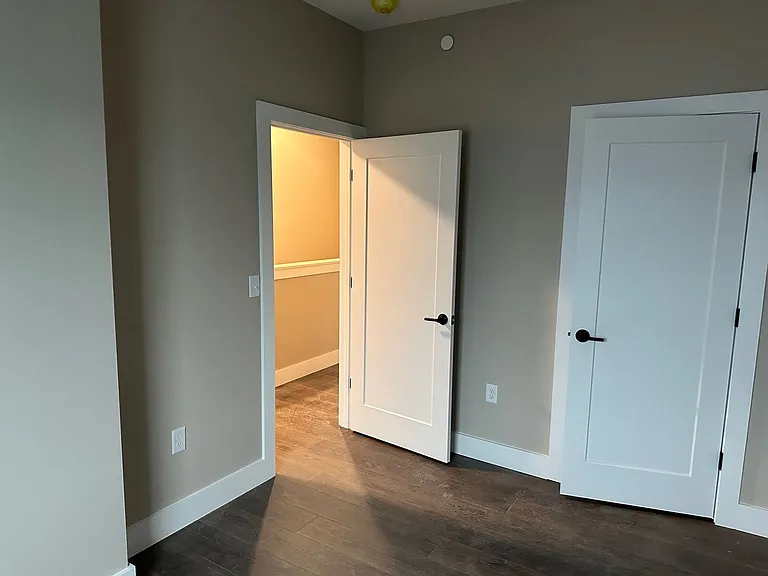 13-23 Philadelphia Ave — Photo 10