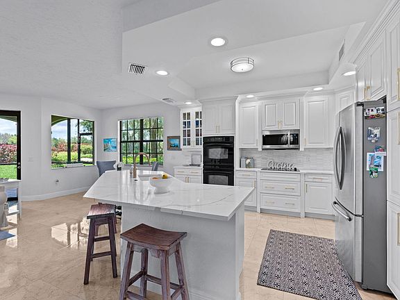 5th image of 7543 Old Thyme Court #1c