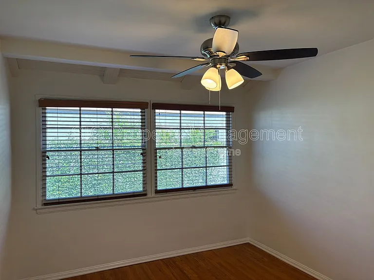 5071 Kester Ave #5071 — Photo 16