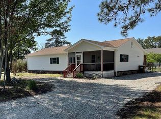 3143 Ridge Rd, Chincoteague Island, VA 23336