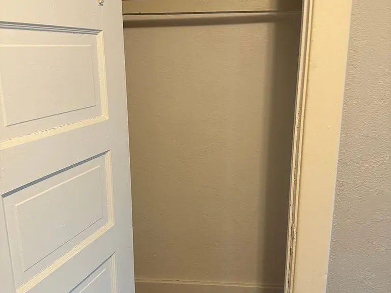 920 Oxford Ave — Photo 10