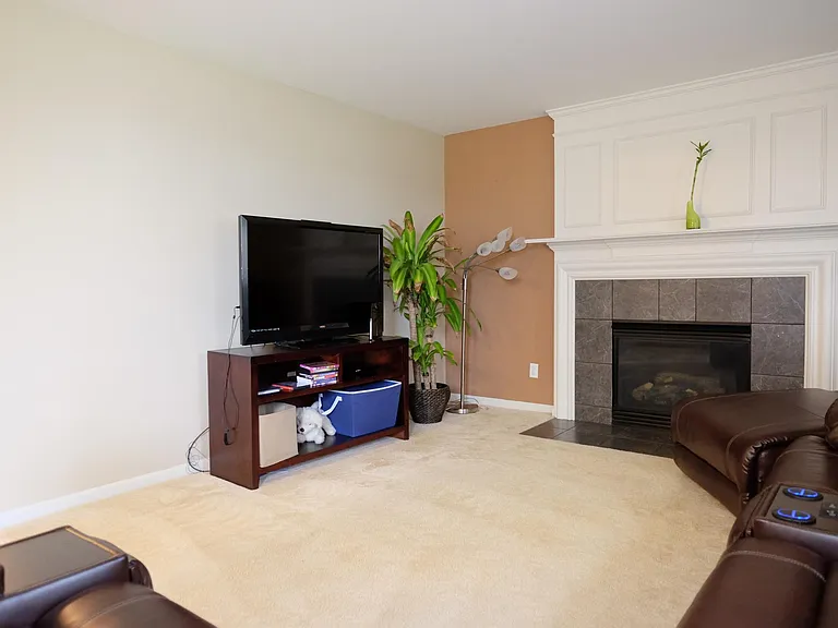 9653 Wexford Dr — Photo 8
