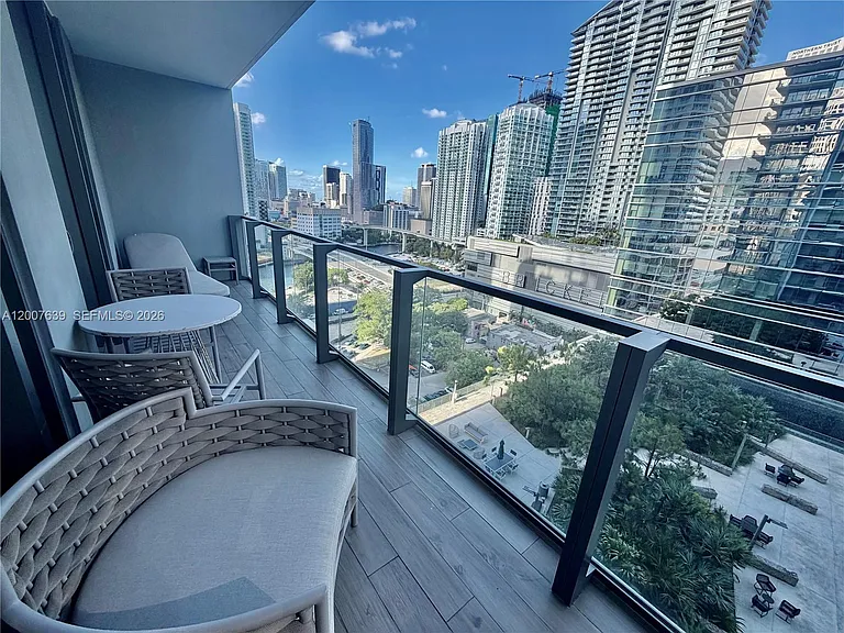 88 SW 7th St #1109 — Photo 7