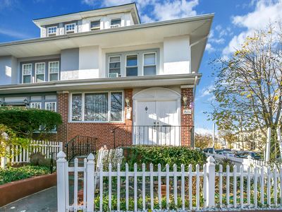 7602 6th Ave, Brooklyn, NY, 11209