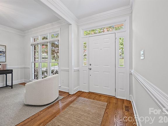 2nd image of 5385 Apple Glen Dr