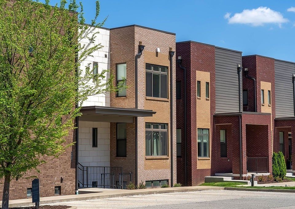 1st image of 1608 Marshall Hollow Dr APT 202