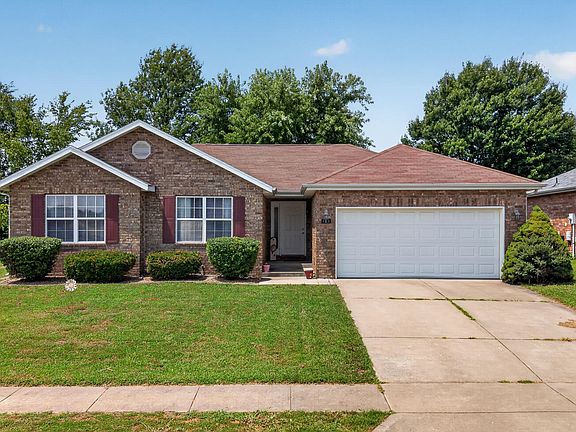 2nd image of 709 S Hazelnut Avenue