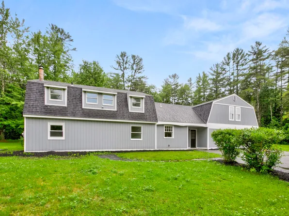 447 Bradford Road, Newport, NH 03773
