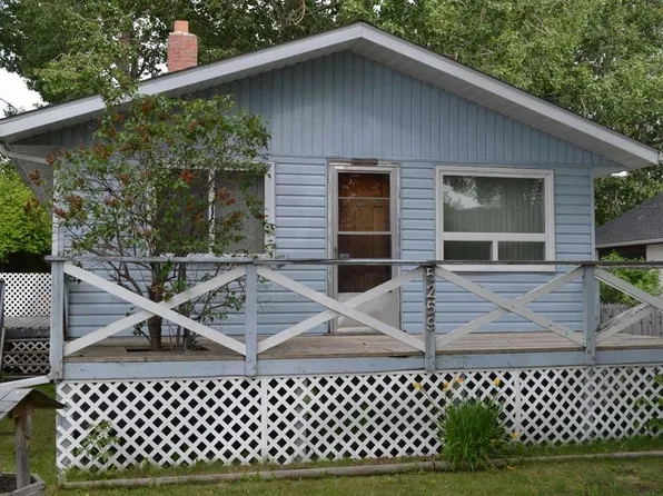 5259 N 51st St, Lacombe, AB T4L 1H7
