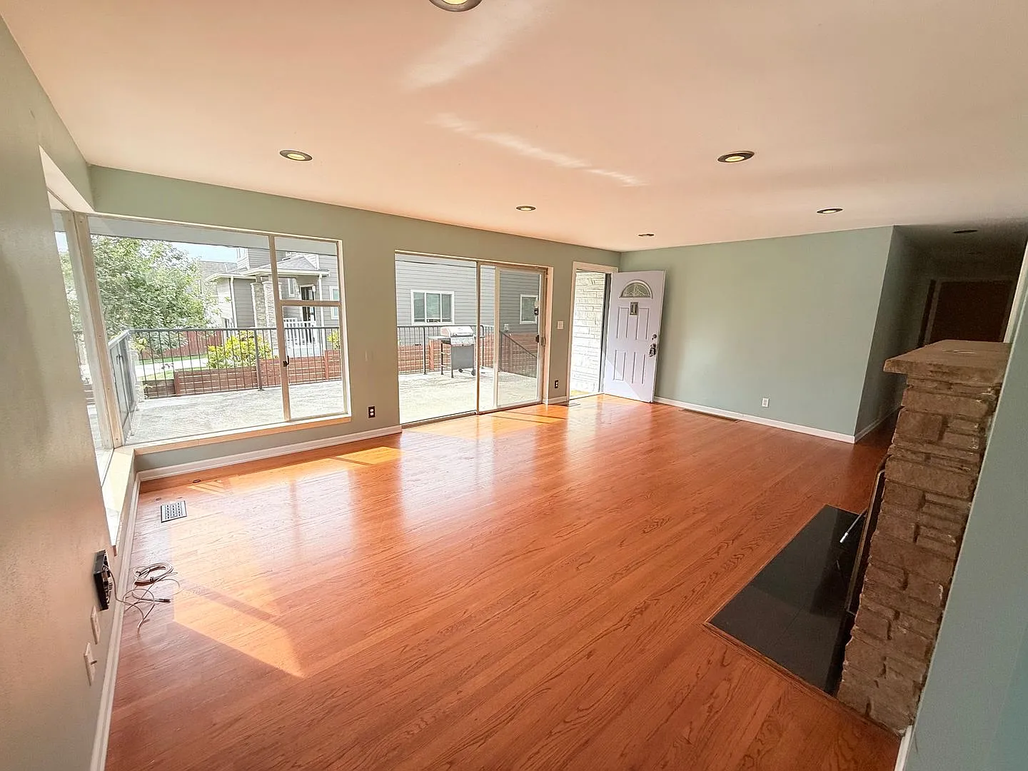 Beacon Hill Home — Photo 4