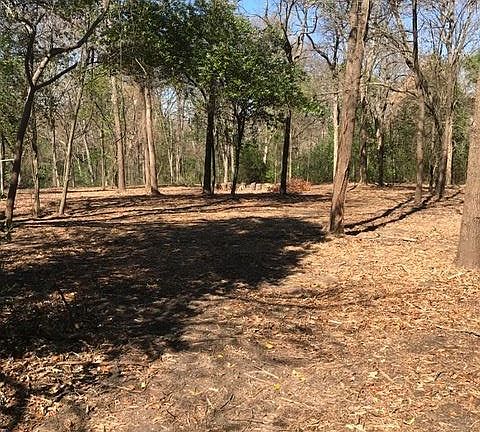 4th image of 323 Helen Dr