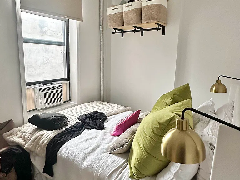 215 E 4th St #19A — Photo 8