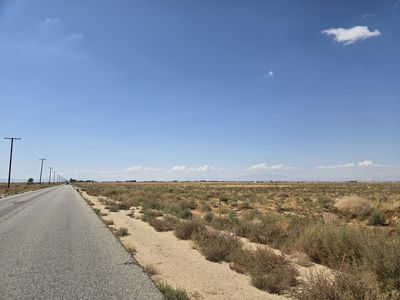 E Avenue I, Lancaster, CA, 93535