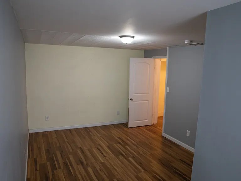 803 N Park St #2 — Photo 8