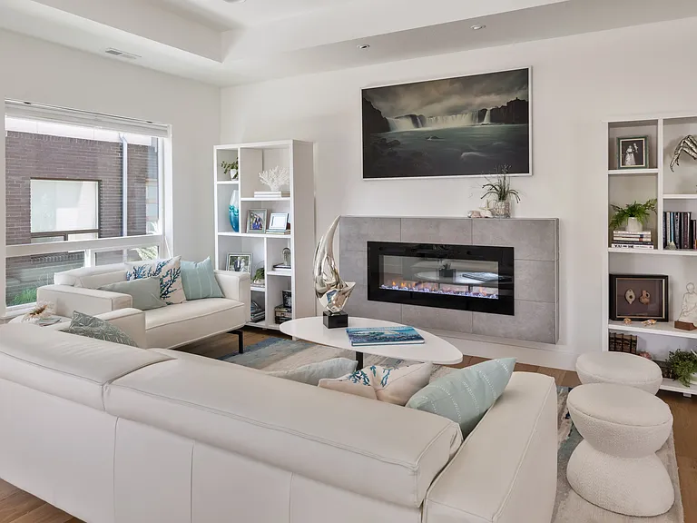 6988 S Brookhill Dr — Photo 17