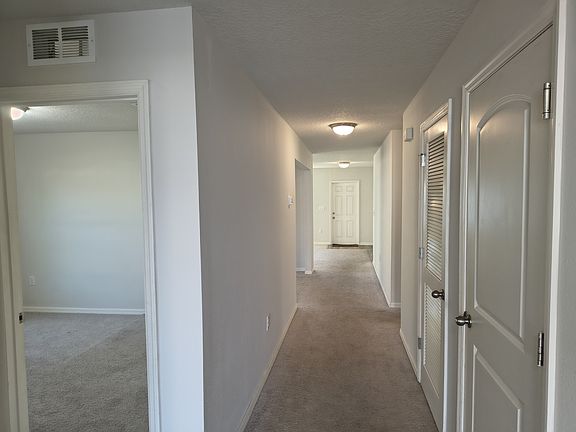 2nd image of 275 Hyacinth Ct