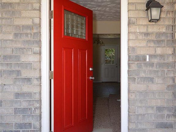 3rd image of 4441 Pine Villa Cir