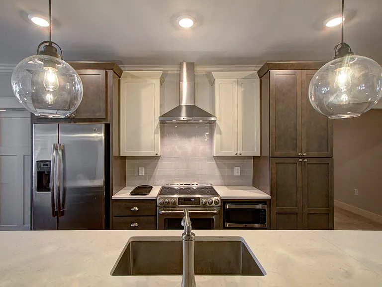 525 East Blvd — Photo 9