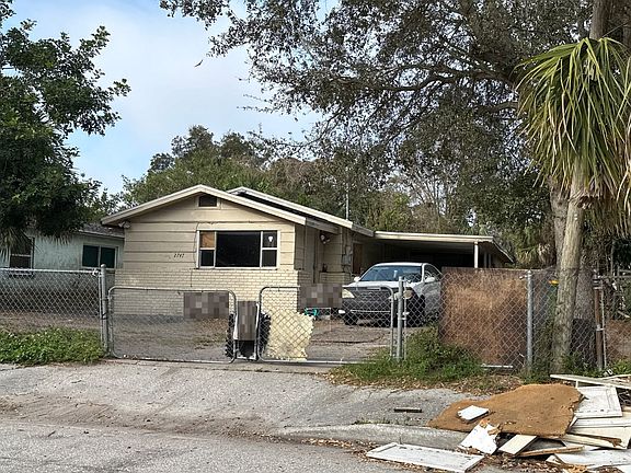 2nd image of 2747 Pershing Ave