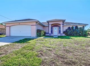 3807 35th St SW, Lehigh Acres, FL 33976