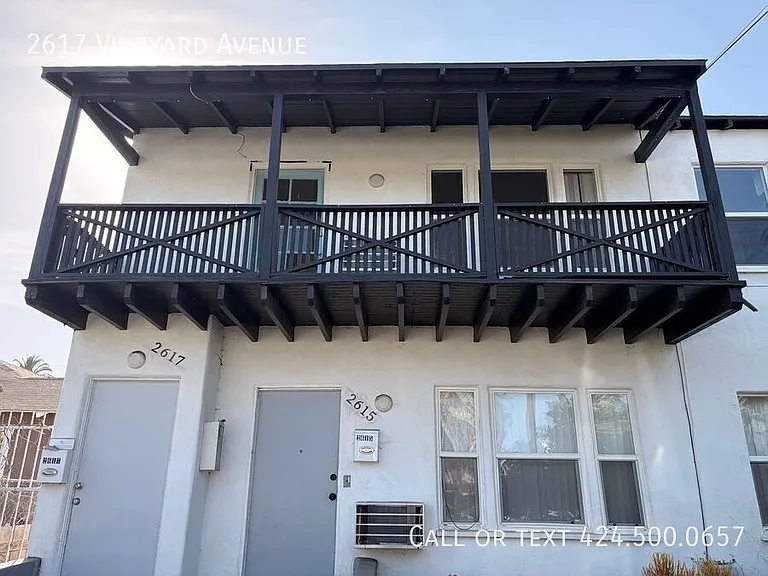 2617 Vineyard Ave — Photo 1