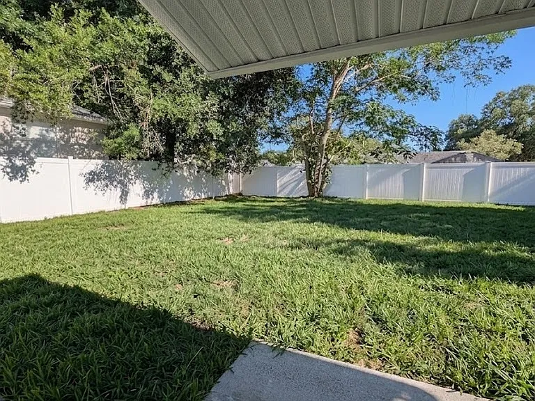 7308 Alvina St — Photo 16