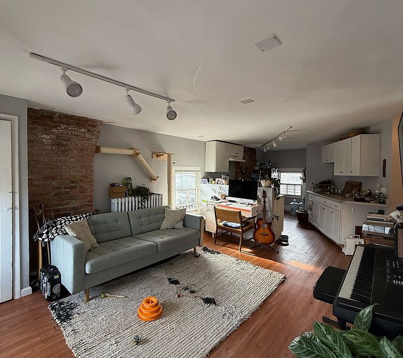 1st image of 78 Garden St #C