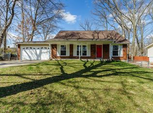 725 Montbrook Dr, O'Fallon, MO 63366