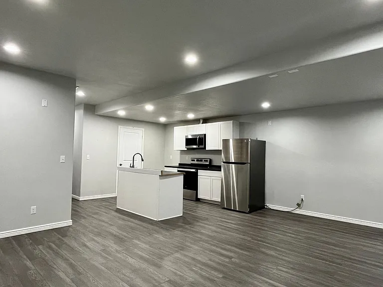 3552 W Alta Loma Ln — Photo 22