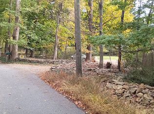 18 Hollow Brook Rd, Califon, NJ 07830